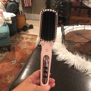 Lange blow dryer brush